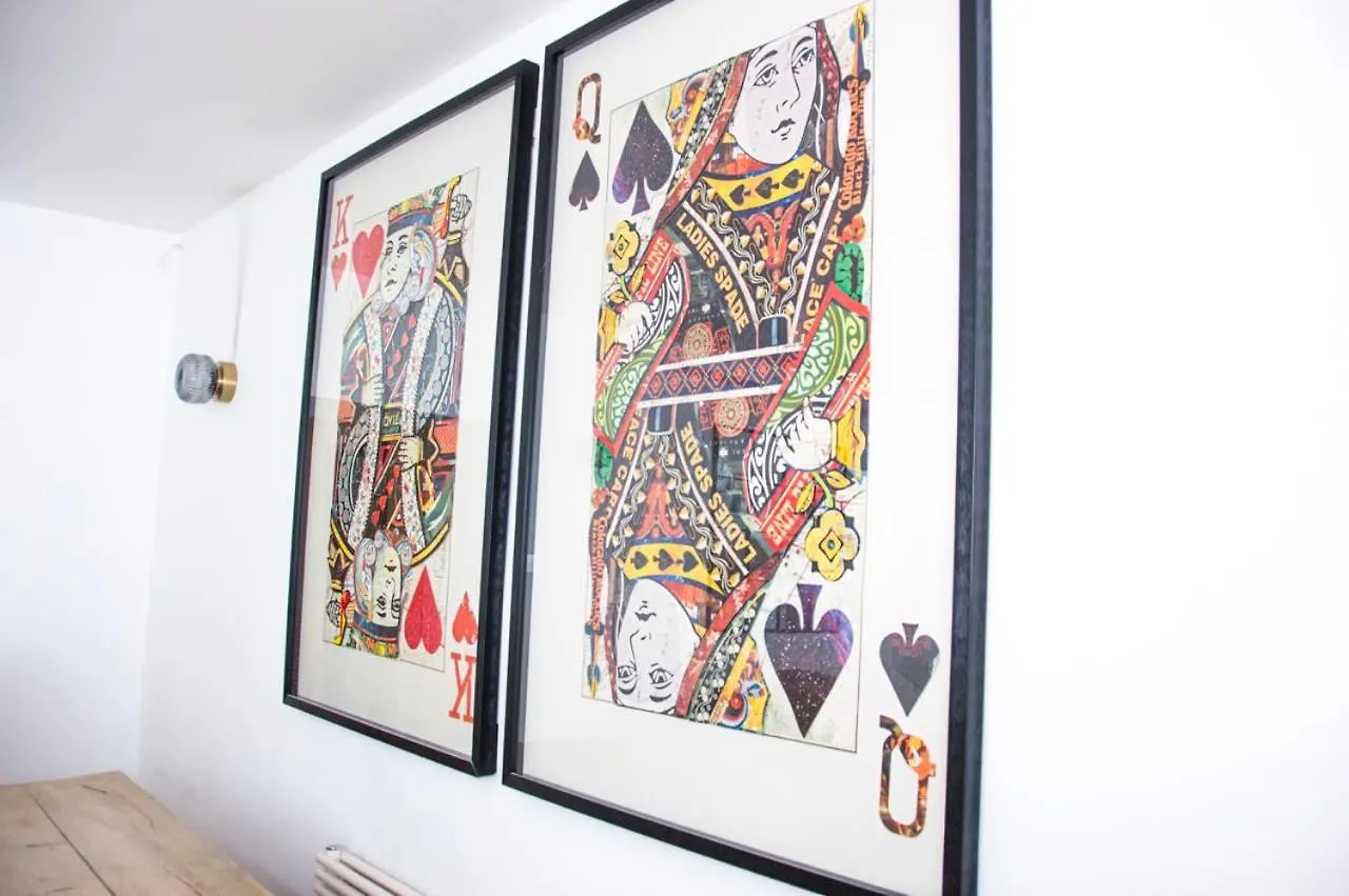 Incredible 3 Bed Basement Flat With Garden Apartment Bath