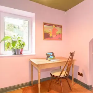 https://entire-cottage-in-the-beautiful-calder-valley.yorkshirehotels.net
